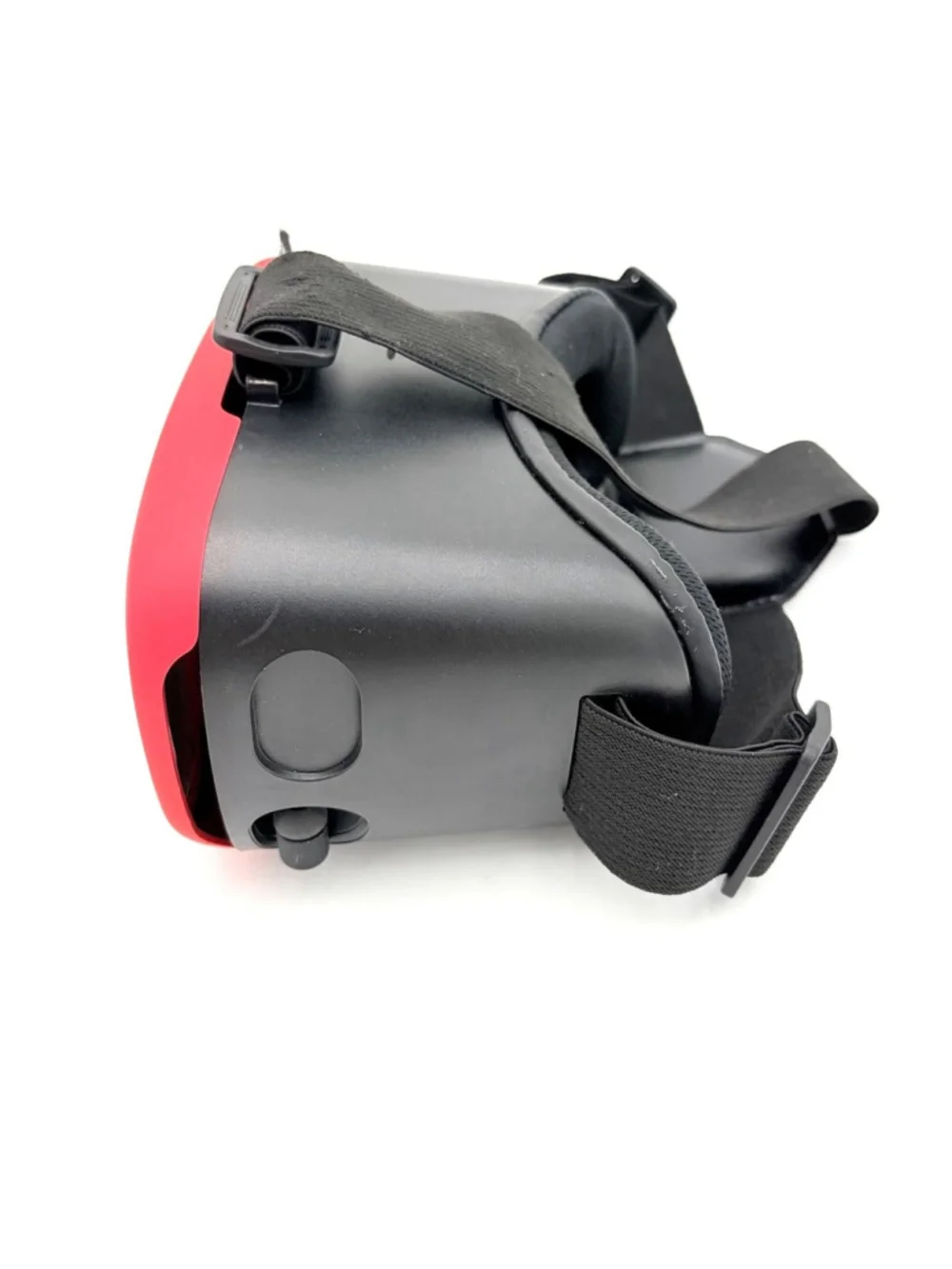 Tzumi Dream Vision VR Headset Smartphone Virtual Reality Viewer Black Red